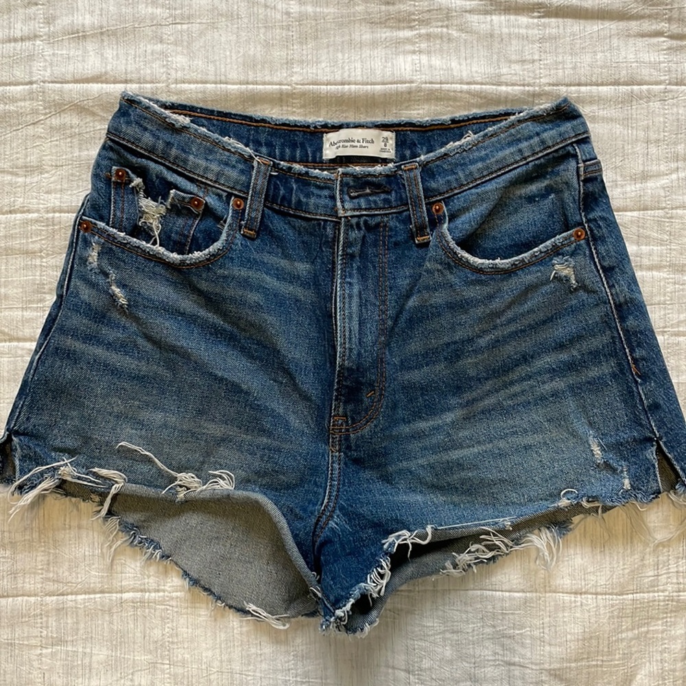 Abercrombie & Fitch high rise mom short curve love size 8/29